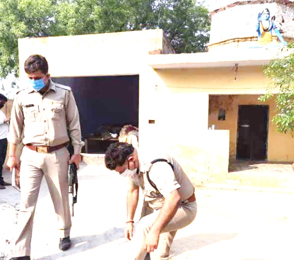 murder of sadhus in temple (साधू की हत्या )